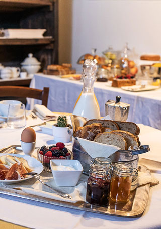 colazione in villa, vacanze in toscana