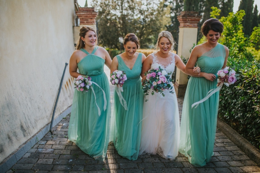 damigelle e sposa, matrimonio in villa toscana