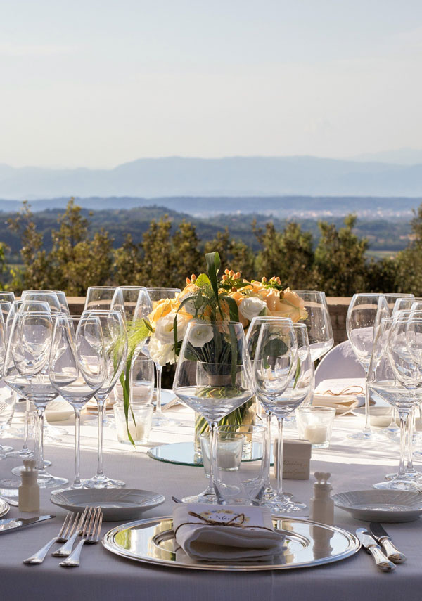 terrazza panoramica per eventi in villa toscana